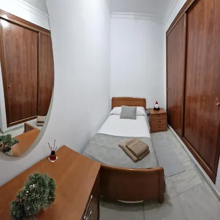 Ds Cuesta Del Bailio, Parking Opcional アパート