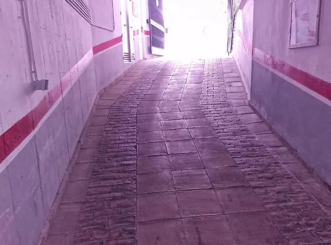 Ds Cuesta Del Bailio, Parking Opcional アパート *